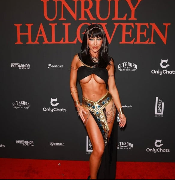 Egyptian Goddess Underboob Cleopatra